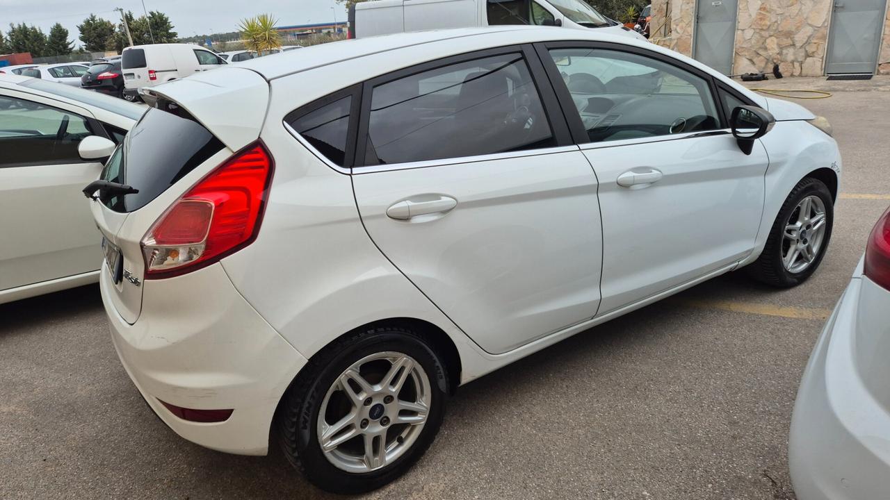 Ford Fiesta 1.0 80CV 5 porte Titanium