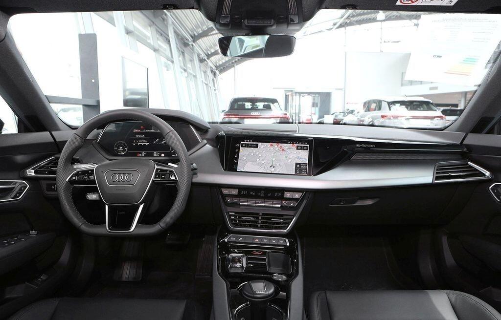 Audi E-tron GT TETTO PANORAME PRONTA CONSEGNA