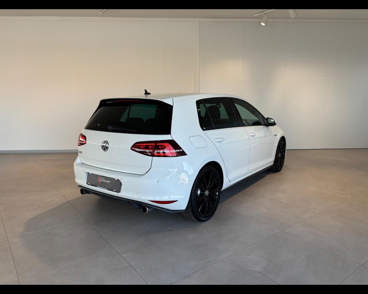 VOLKSWAGEN GOLF GTI PERFORMANCE DSG