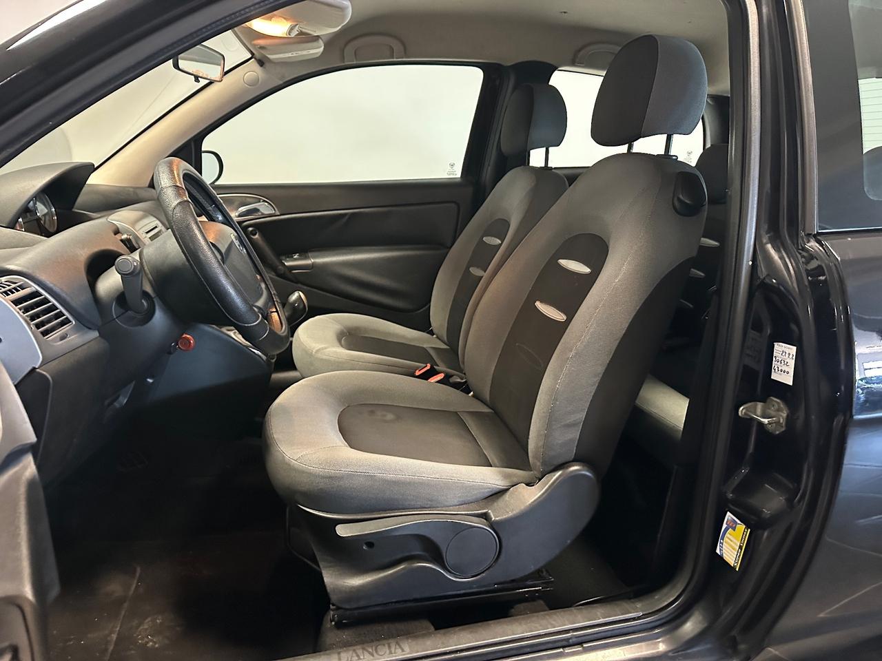 LANCIA YPSILON 1.3 MJT 75CV NEOPATENTATI