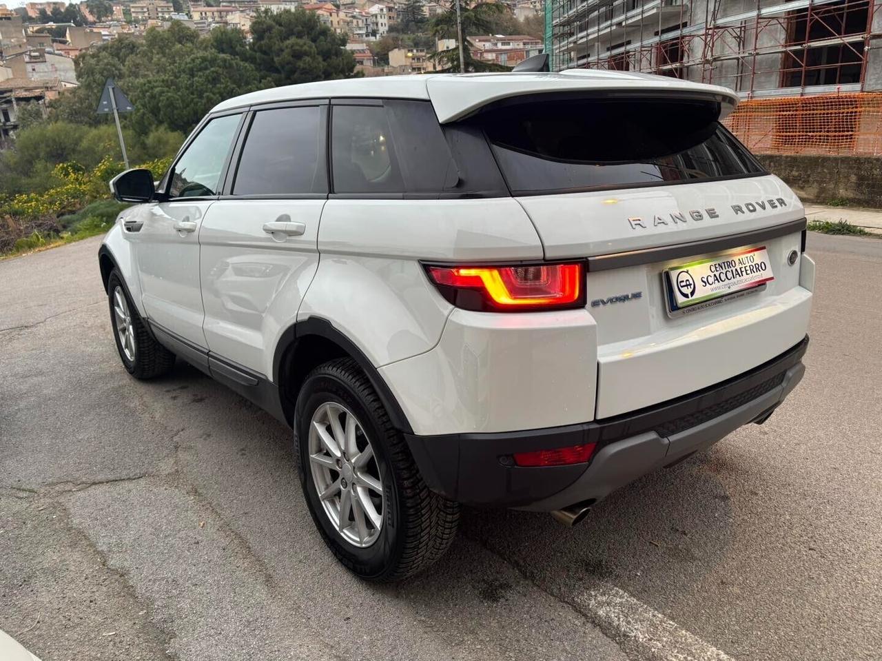 Land Rover Range Evoque 2.0 TD4 150 CV 5p. Pure