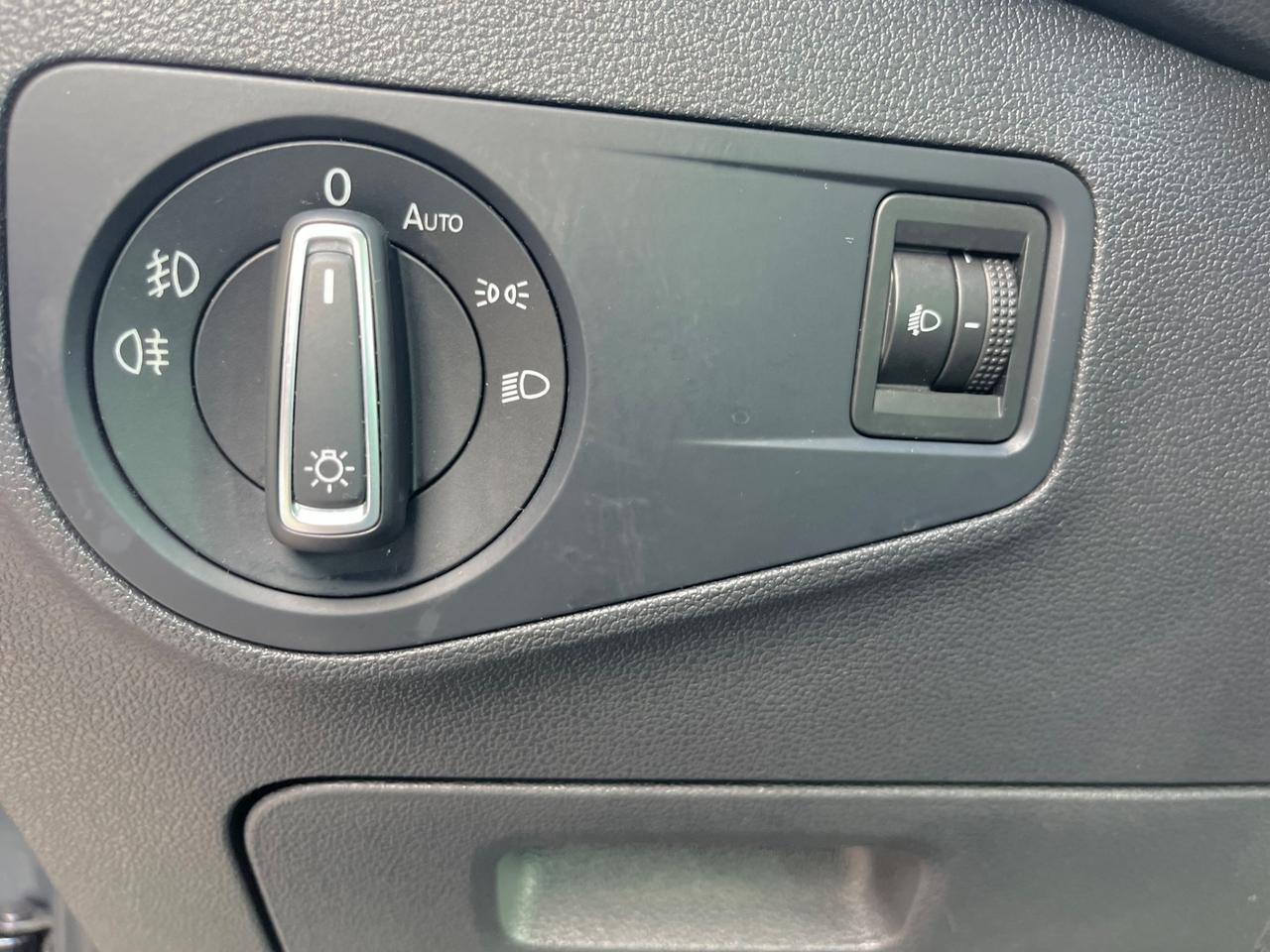 EURO6B Volkswagen Tiguan 1.6 TDI *NAVI*SEDIL RISCALD