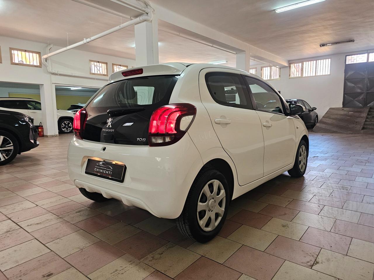 Peugeot 108 PureTech 82 5 porte Allure TOP! GPL INSTALLATO NEL 2023