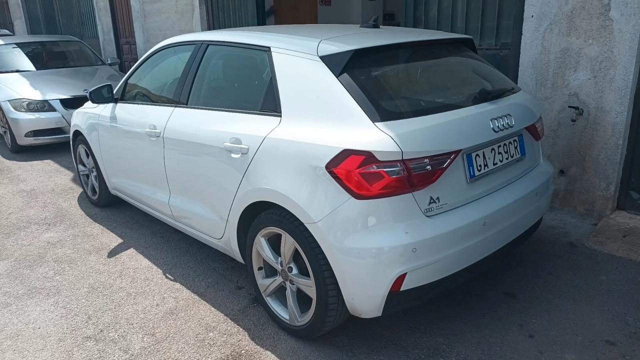 Audi A1 SPB 25 TFSI Identity Black