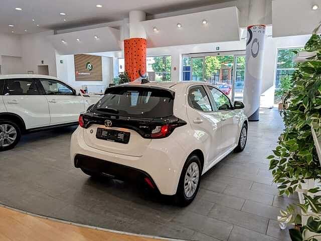 Toyota Yaris 1.5 Hybrid 5 porte Active *KM 0*
