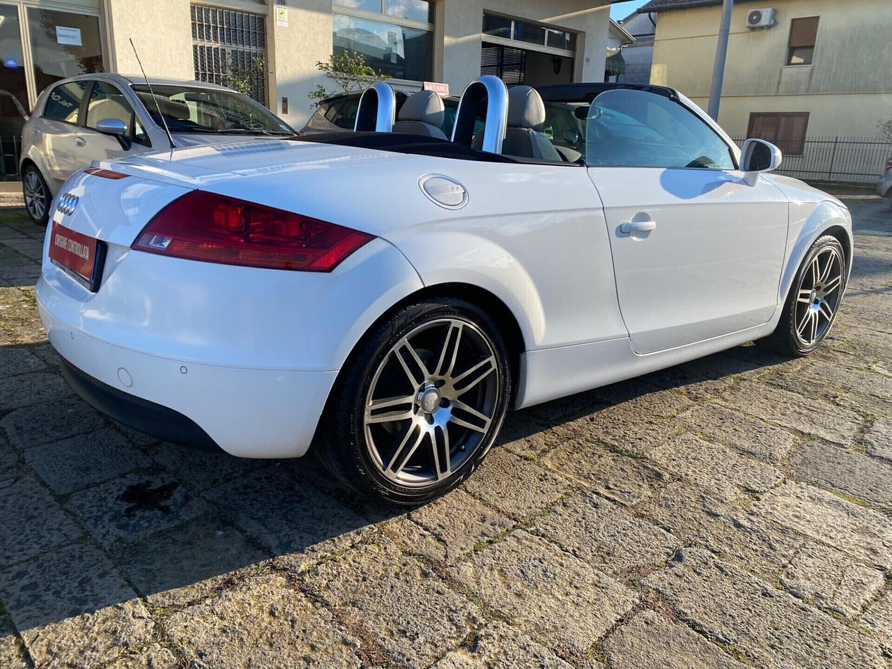Audi TT Roadster 2.0 TFSI cabrio