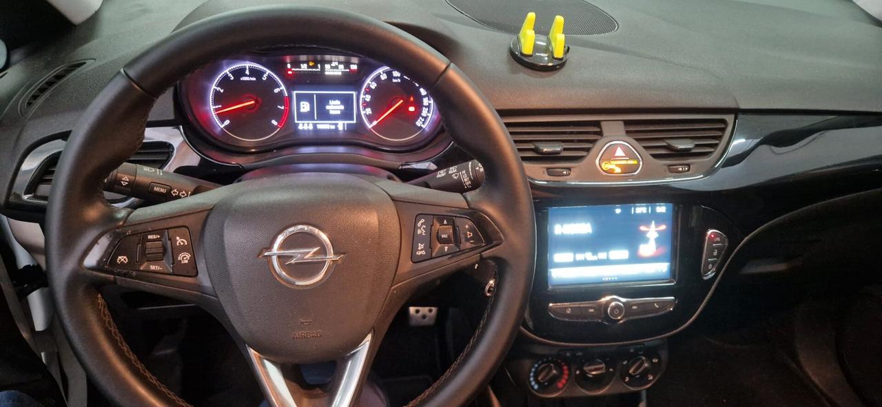 Opel Corsa 1.4 90CV GPL Tech 5 porte Black Edition