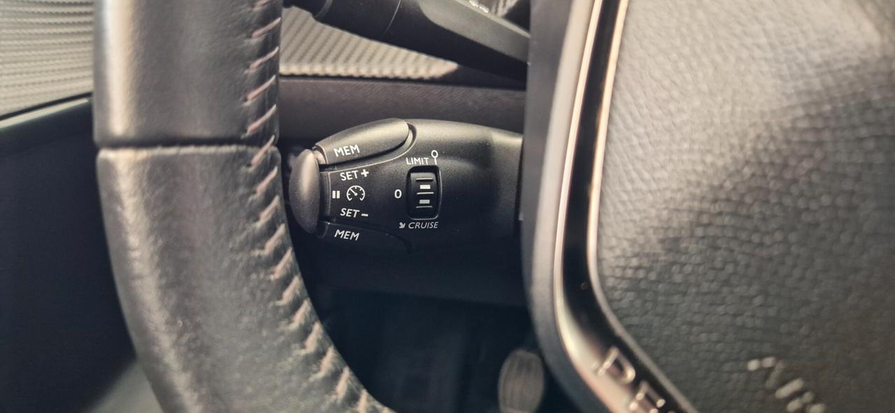 PEUGEOT 208 1.5HDI 101CV ADATTA PER NEOP. 09/2021