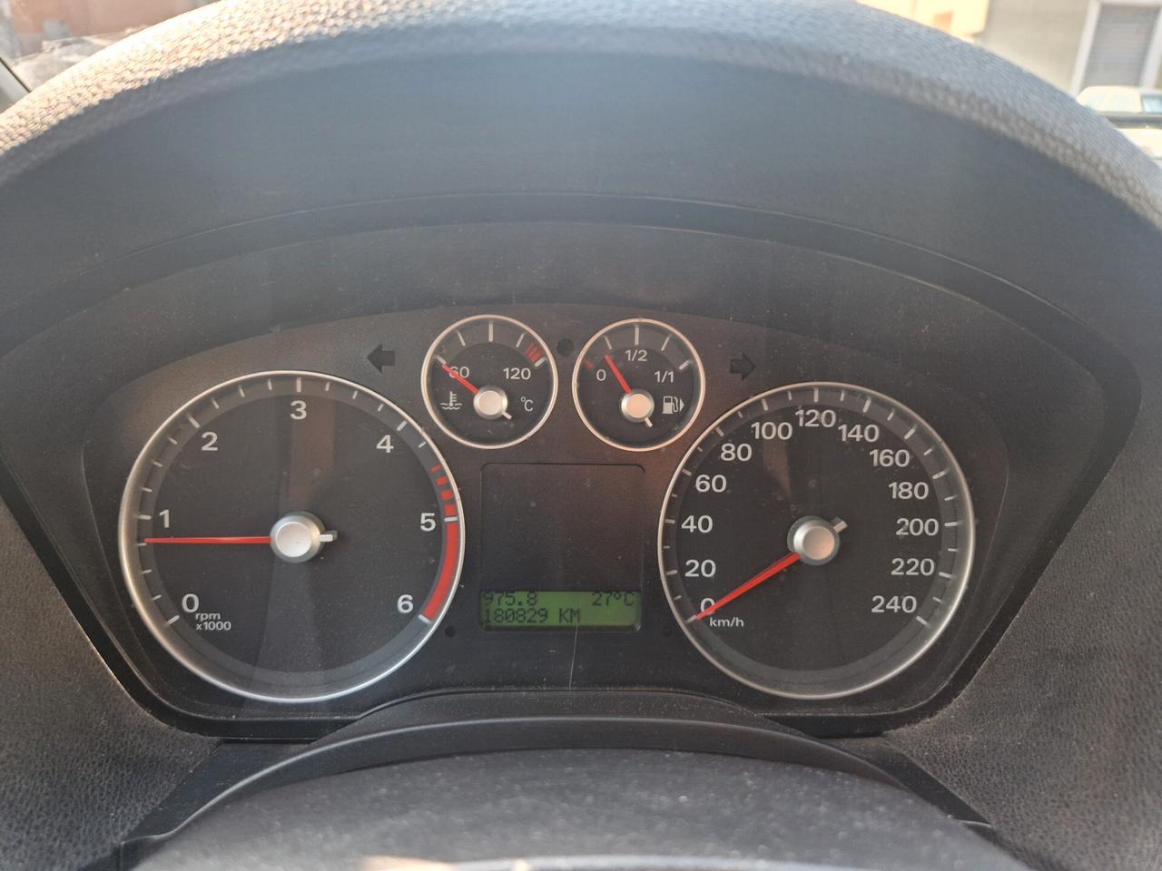 Ford Focus 1.6 90CV Diesel Euro4, Servosterzo, Radio