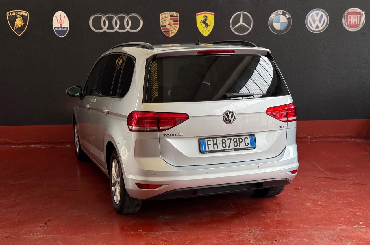 Volkswagen Touran 7 POSTI Diesel anno 2017