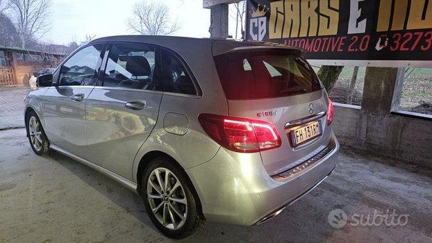 Mercedes-Benz Classe B MERCEDS B 180 D PREMIUM