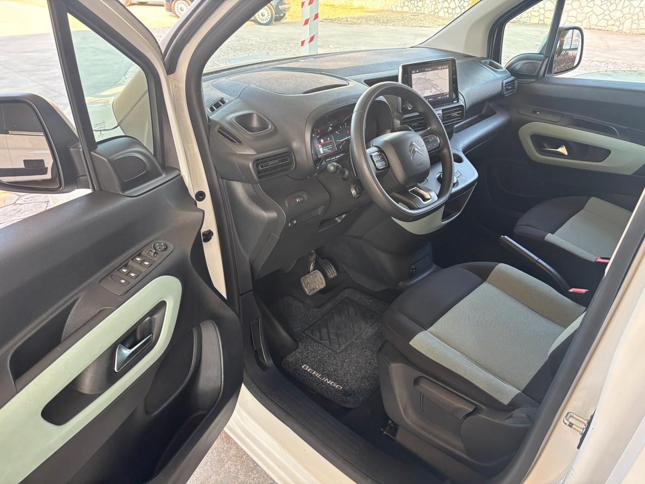 Citroen Berlingo BlueHDi 130 EAT8 M Shine- 2020