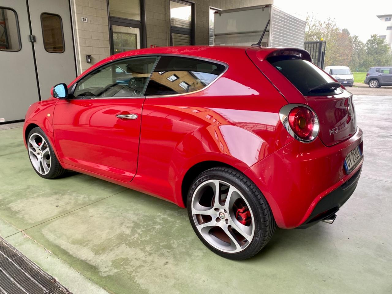 Alfa Romeo MiTo 1.6 JTDm 16V Distinctive Sport Pack