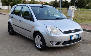 Ford Fiesta 1.4 16V 5p. Ghia