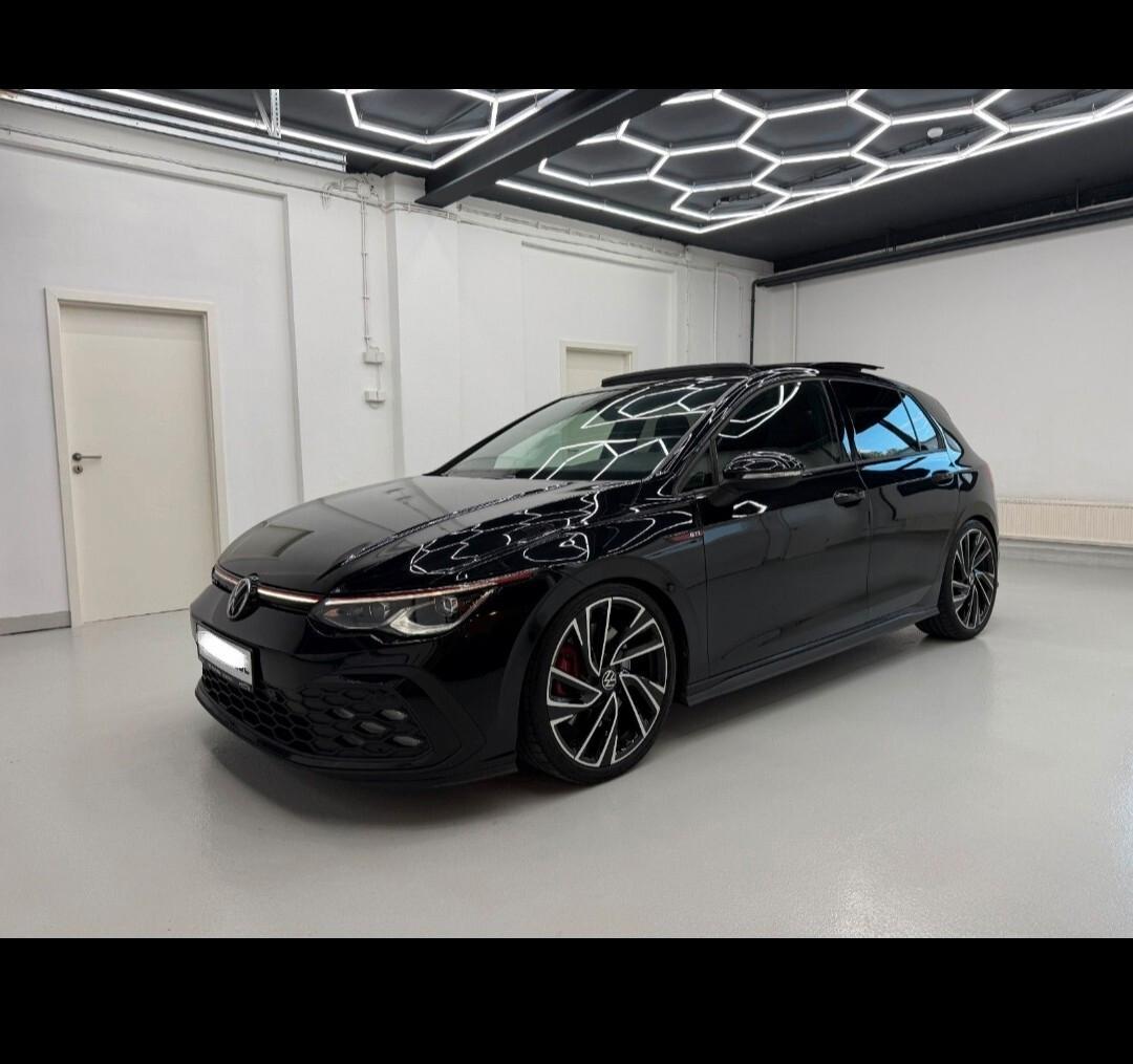 Volkswagen Golf 8 GTI 2.0 TSI DSG