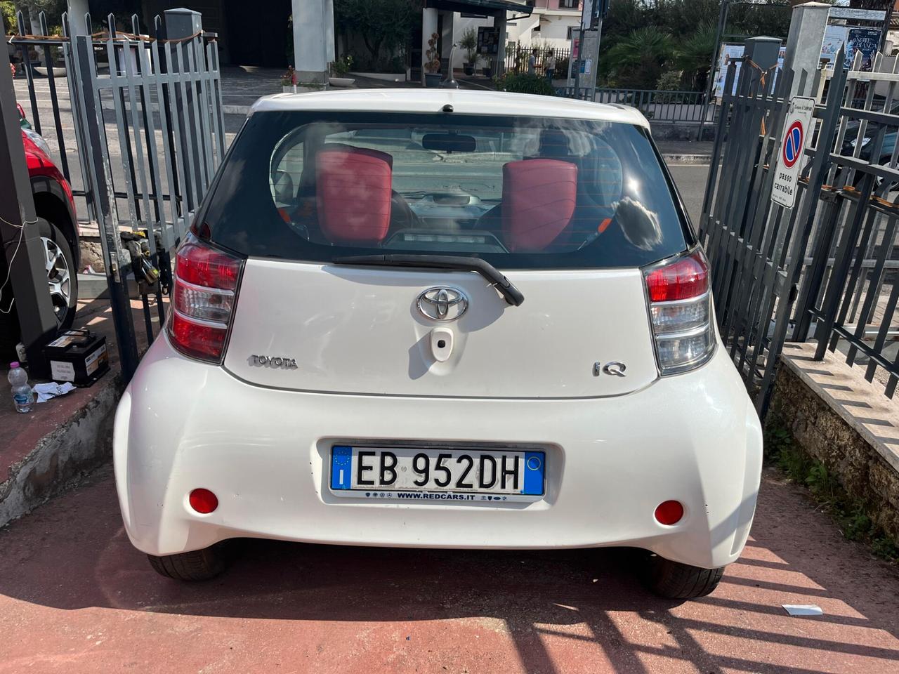Toyota iQ 1.0