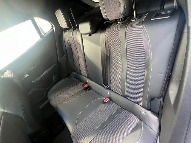 PEUGEOT 2008 Hybrid 145 e-DCS6 GT tua da ?299,00 mensili