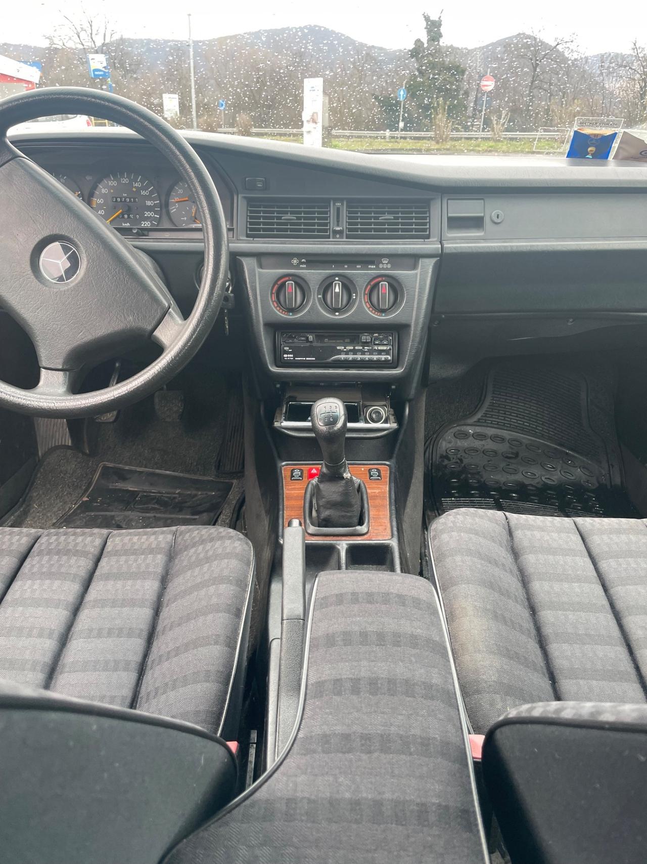 Mercedes-benz 190 1.8 E