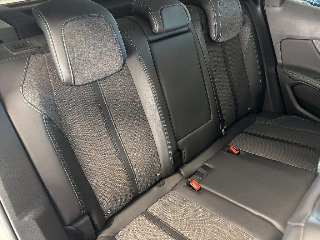 Peugeot 3008 1.5 BlueHDi Allure Pack