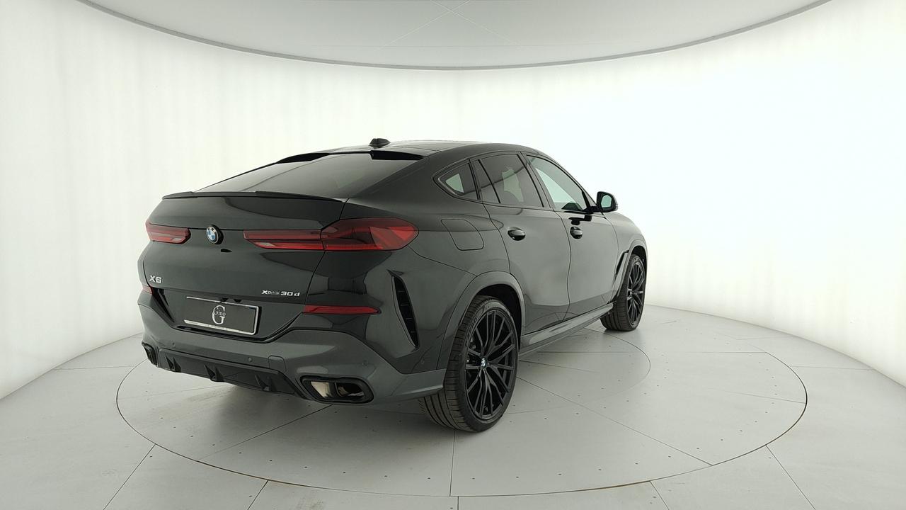 BMW X6 G06 - X6 xdrive30d mhev 48V Msport auto
