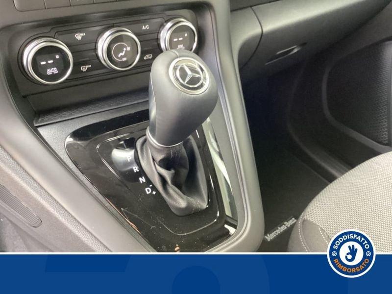 Mercedes-Benz Classe T 180 d AT