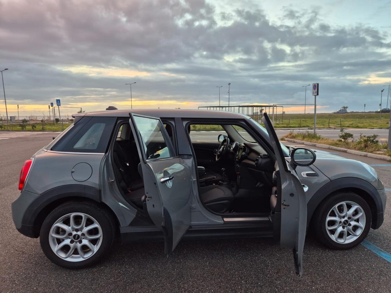 Mini 1.5 One D Business 5 porte