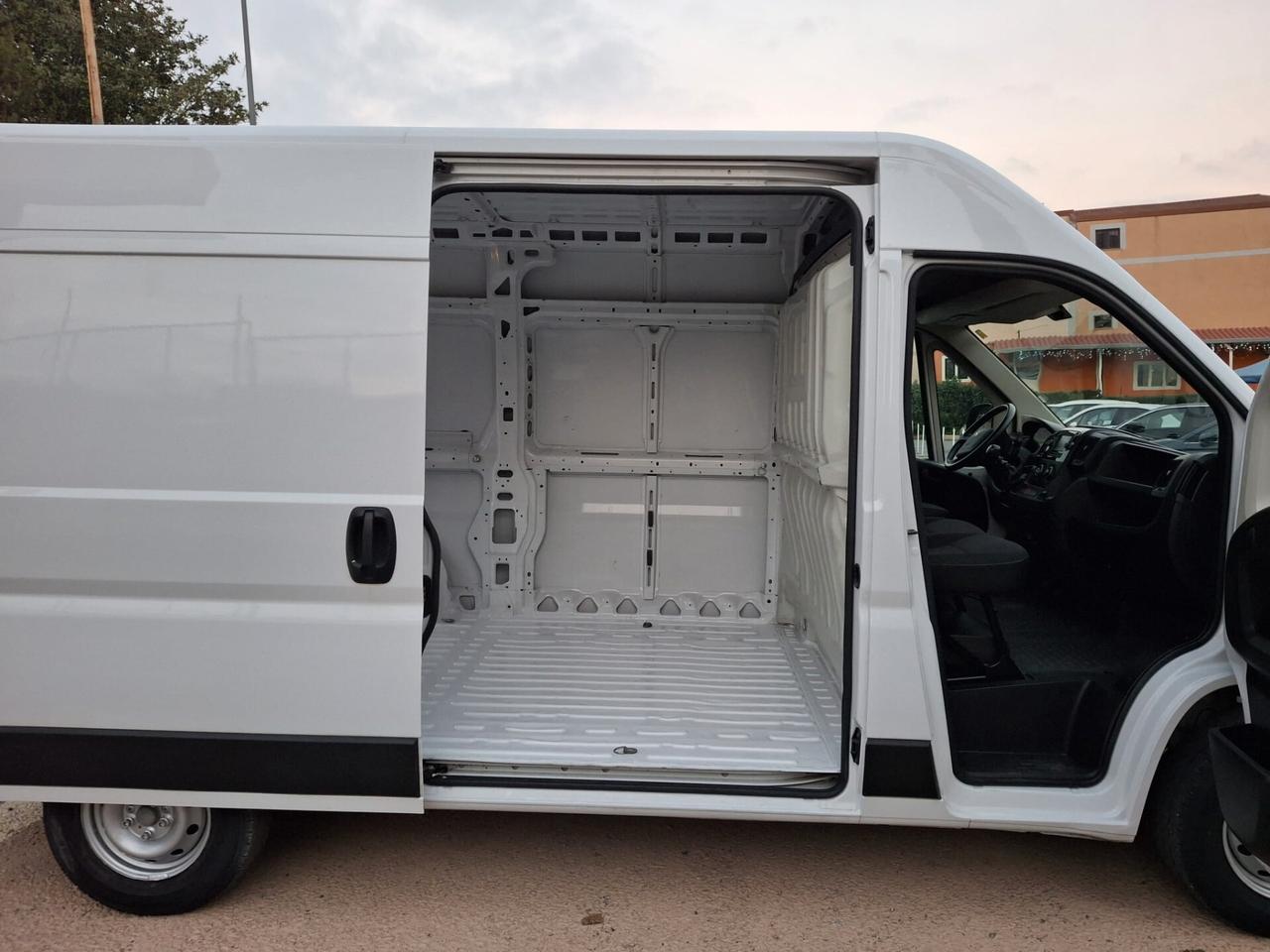 Peugeot Boxer L2H2 2.2 BlueHDi 140cv