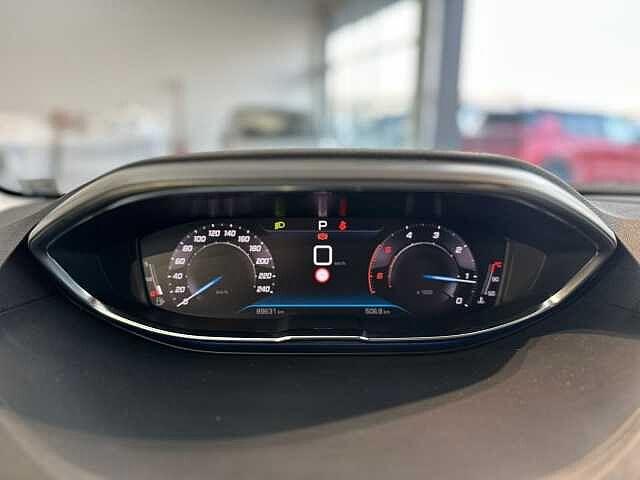 Peugeot 3008 BlueHDi 130 S&S EAT8 Allure