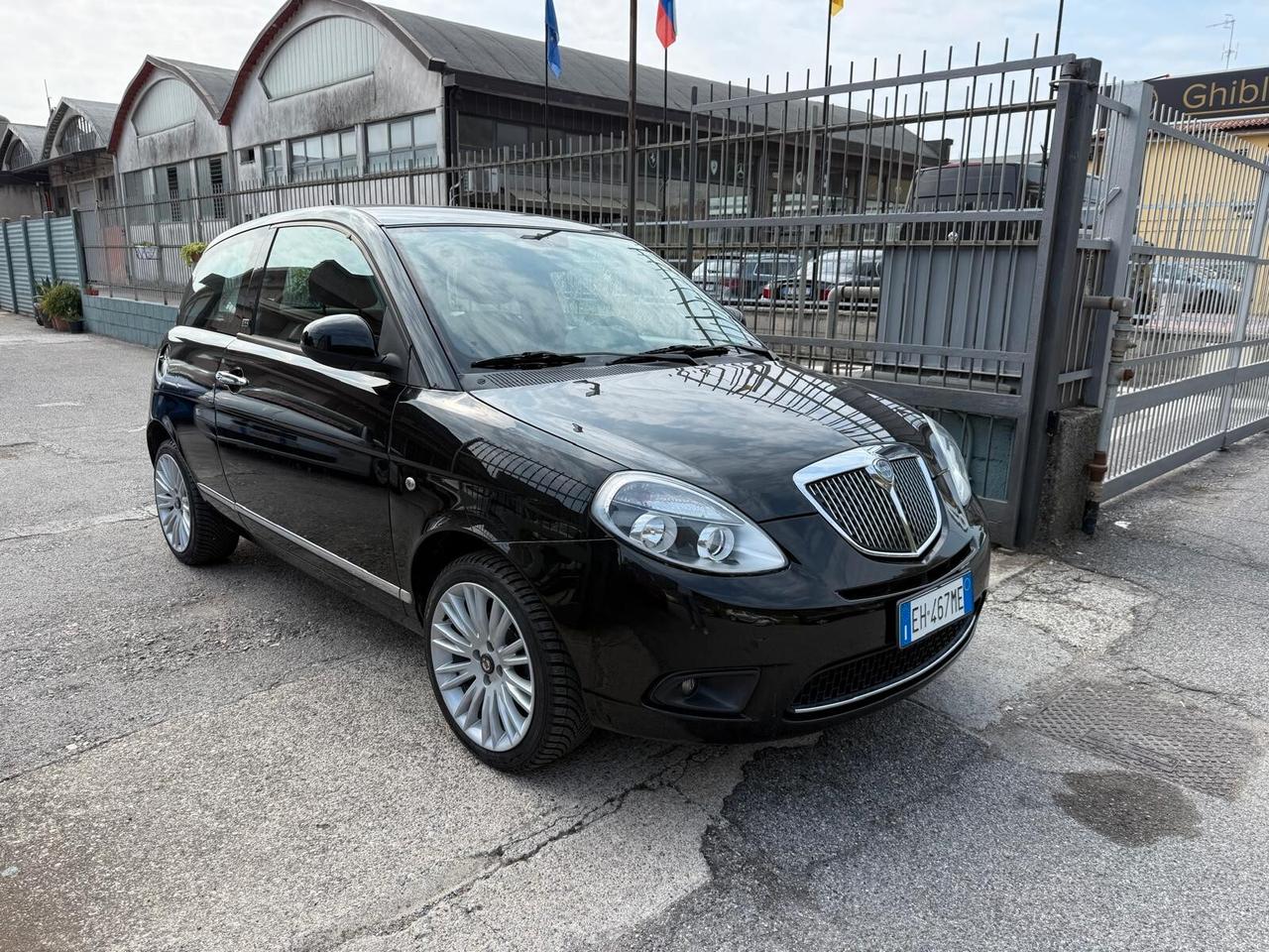 Lancia Ypsilon 1.3 MJT DIVA POCHI KM