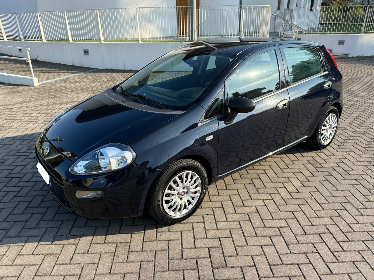 Fiat Punto 1.3 MJT II S&S 95 CV 5 porte Street