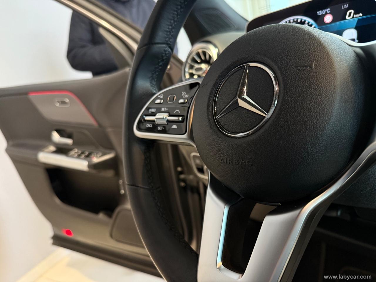 MERCEDES-BENZ GLB 200 d Automatic Premium