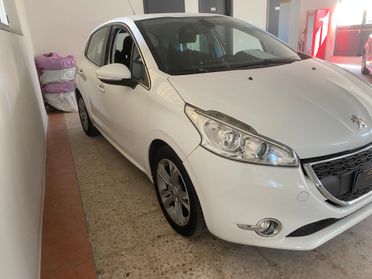 Peugeot 208 1.2 VTi 82 CV 5 porte Allure NEOPATENTATI