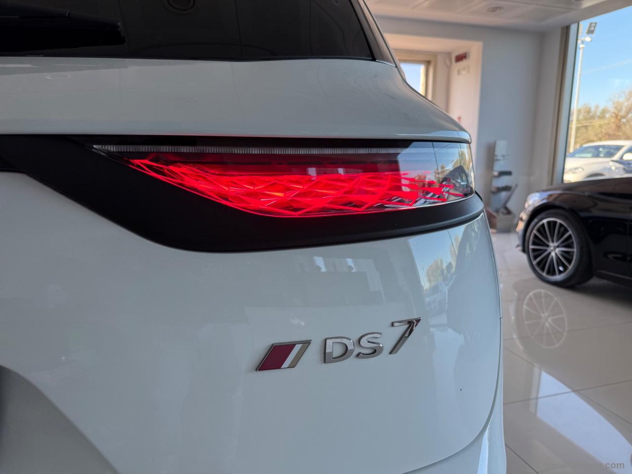 DS AUTOMOBILES DS 7 Crossback BHDi 130 Perform.L+