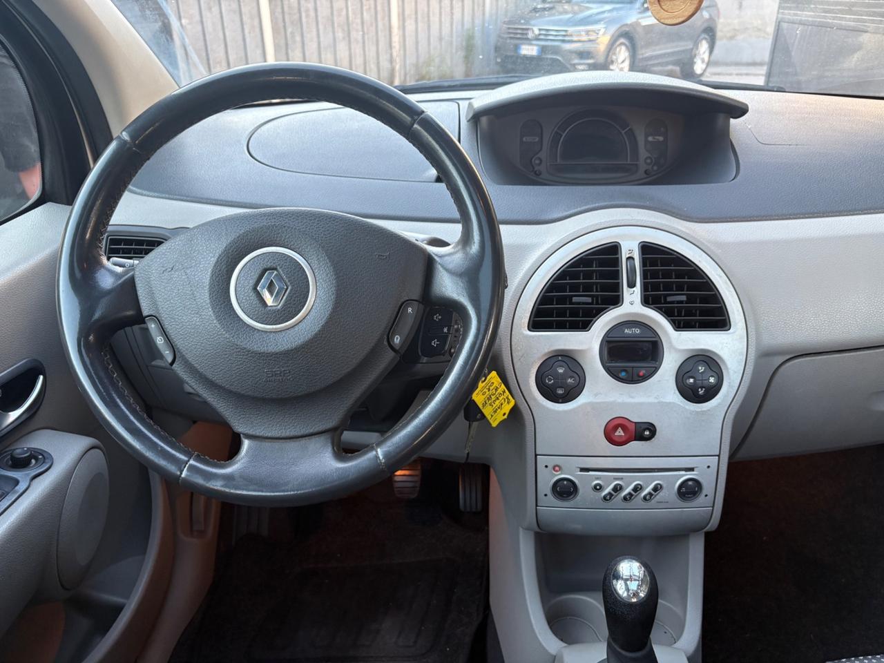 Renault Modus 1.2 66000km perta