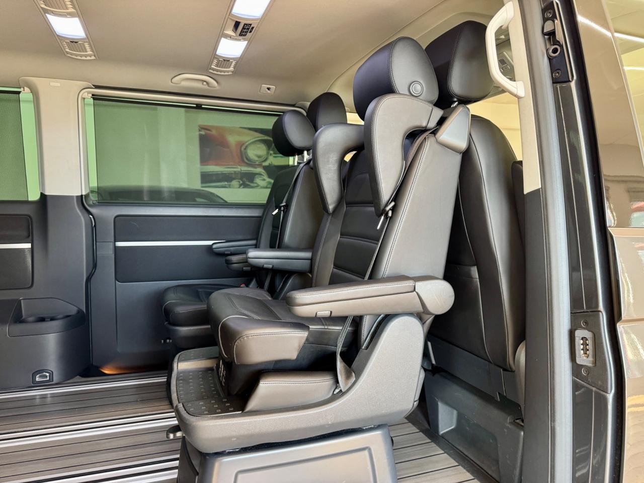 Volkswagen Multivan BULLI - WEBASTO - PARQUET - GANCIO