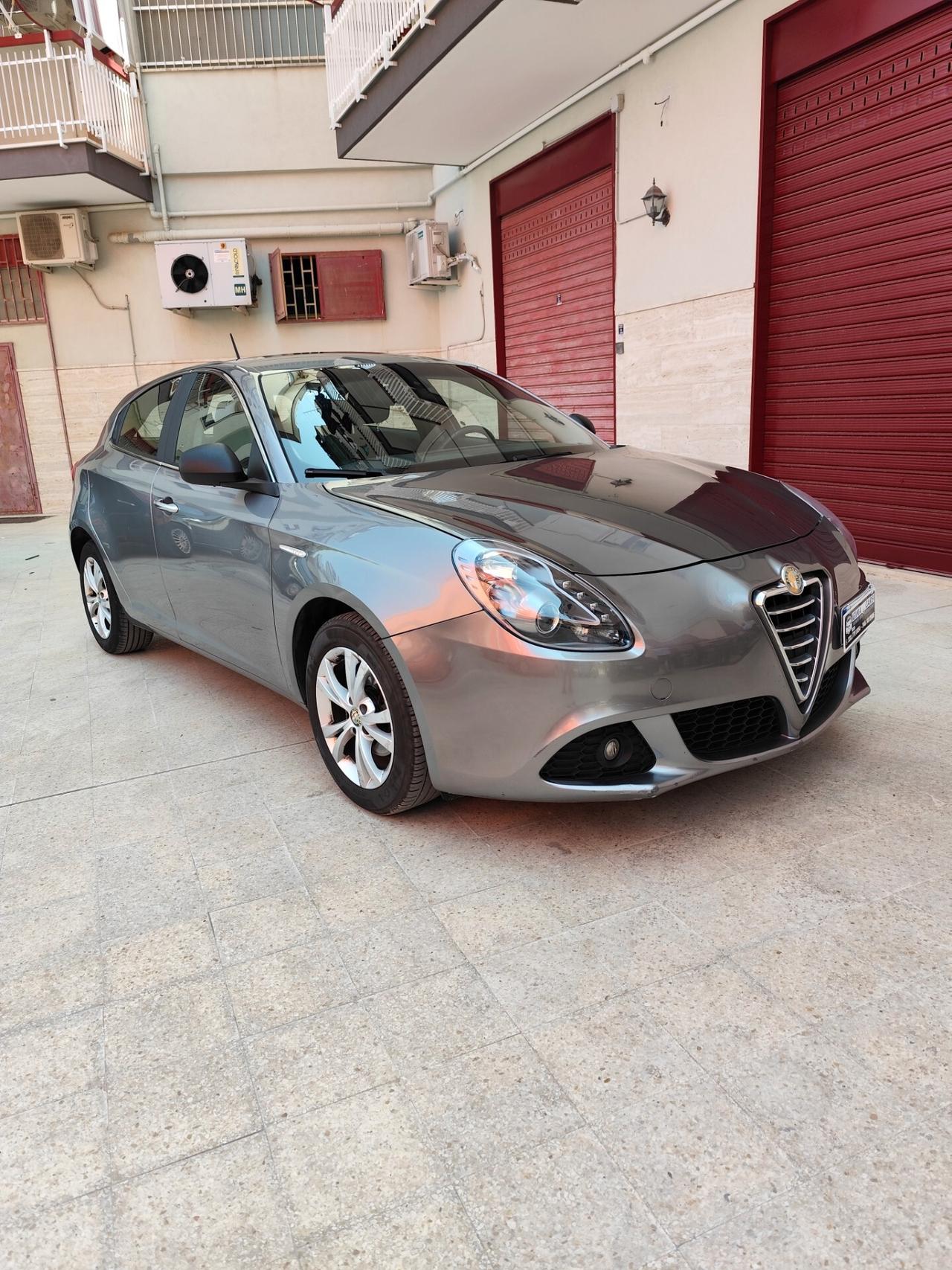 Alfa Romeo Giulietta 1.6 JTDm-2 105 CV Exclusive