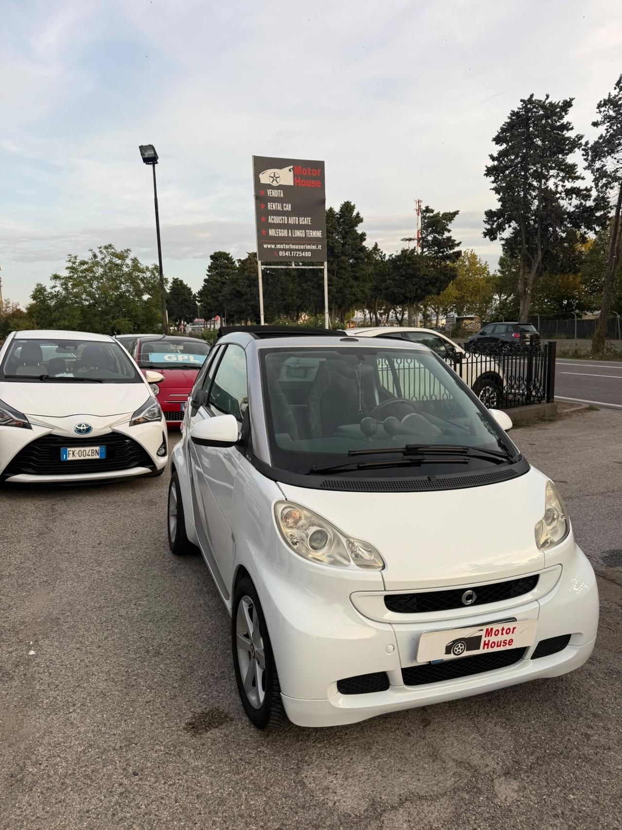 Smart ForTwo 1000 52 kW MHD cabrio passion