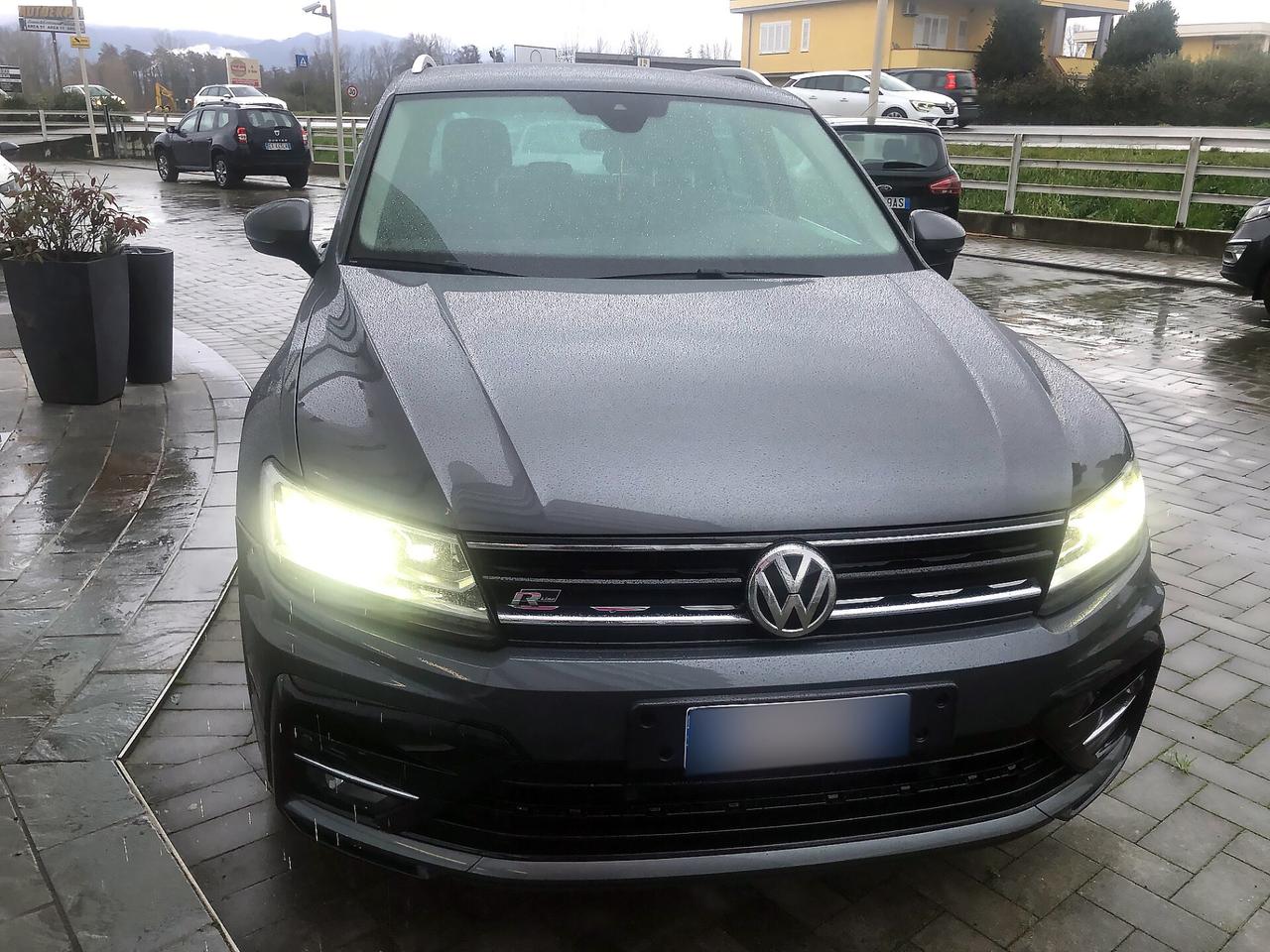 Volkswagen Tiguan 2.0 TDI SCR DSG Sport BlueMotion Technology R-Line