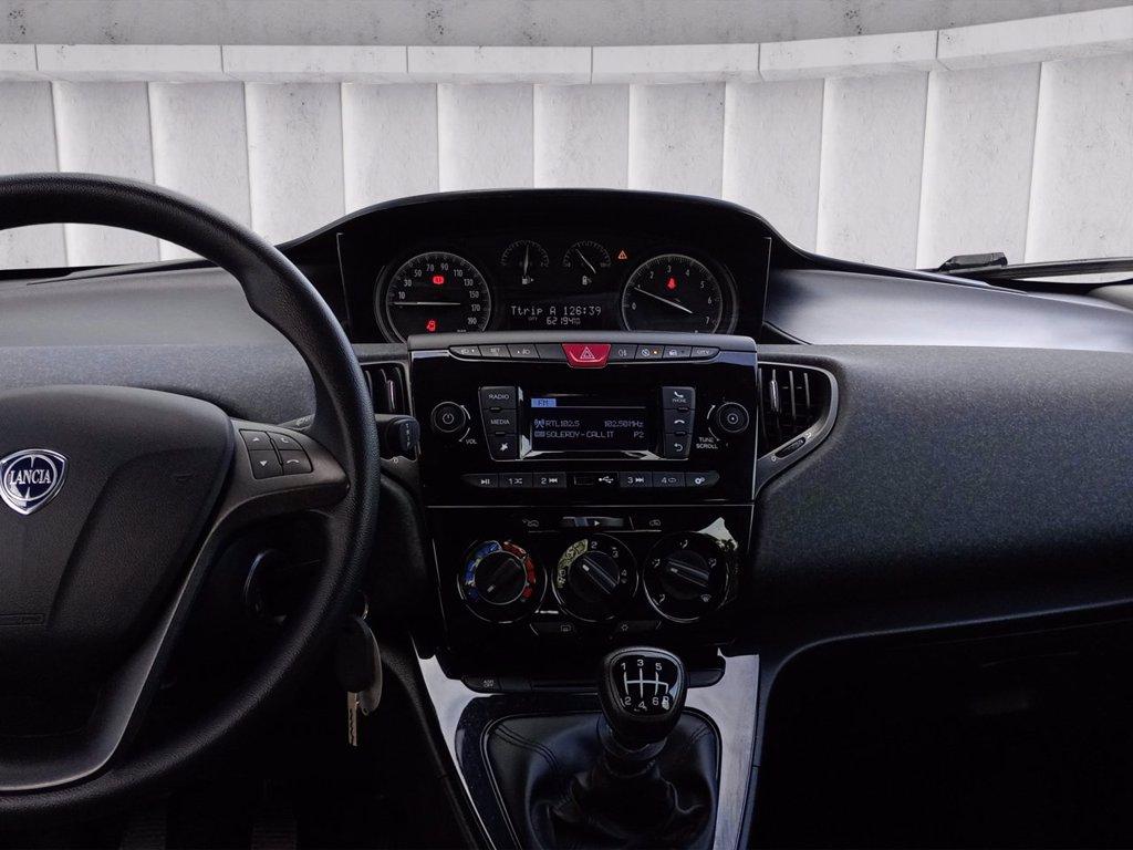LANCIA Ypsilon 1.0 firefly hybrid Silver s&s 70cv del 2020