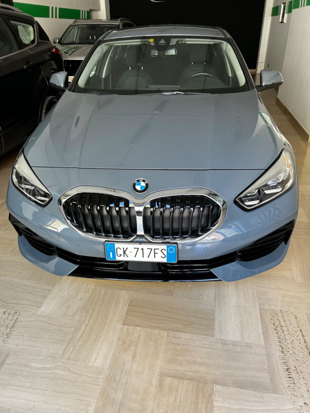 Bmw 116 116d 5p. Business Advantage