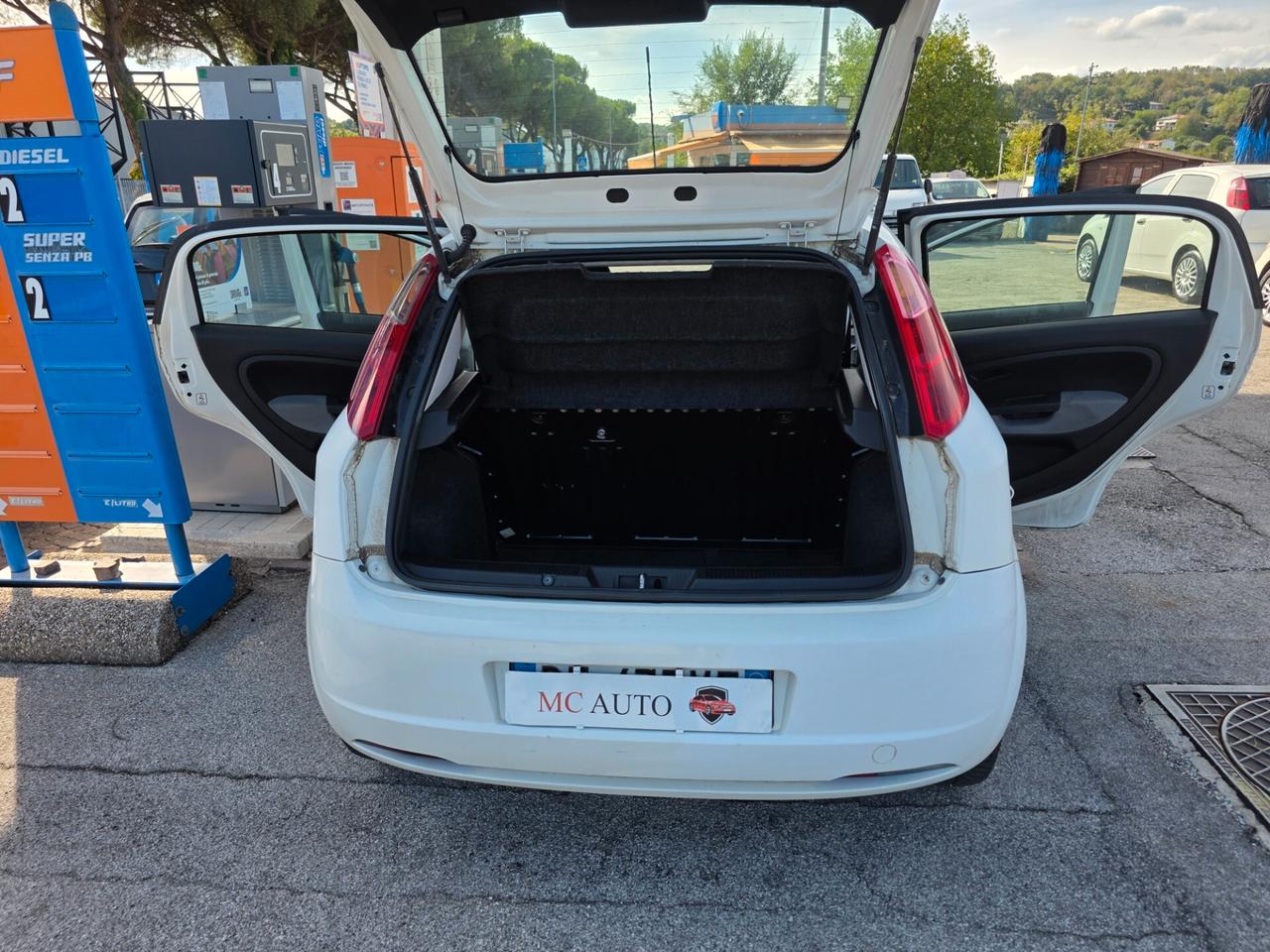 Fiat Grande Punto 1.2 5 porte con 182.000km Neopatentati ok