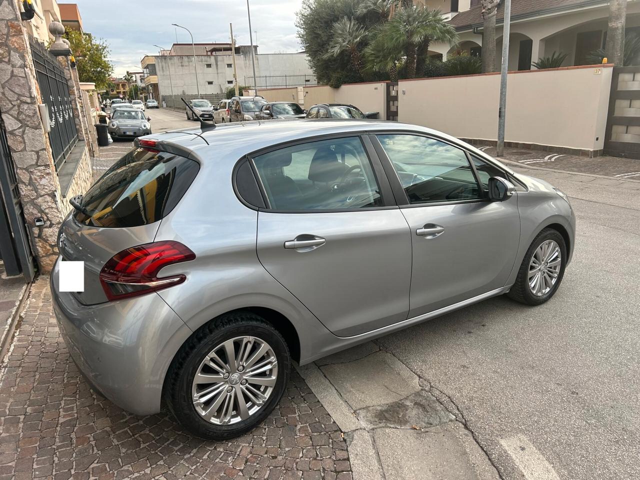 Peugeot 208 PureTech 82 Stop&Start 5 porte Allure