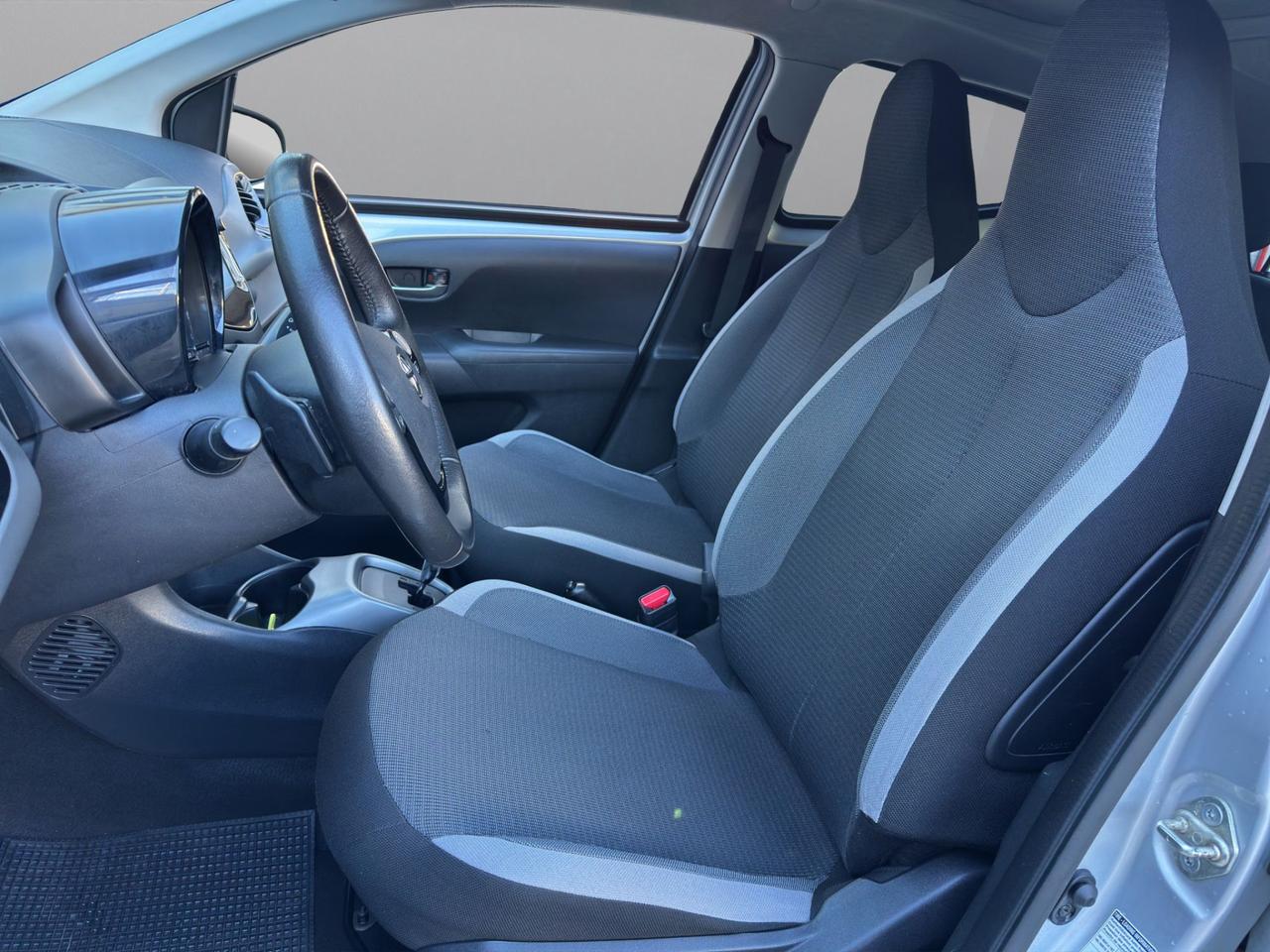 Toyota Aygo 5p 1.0 x-wave m-mt 72cv