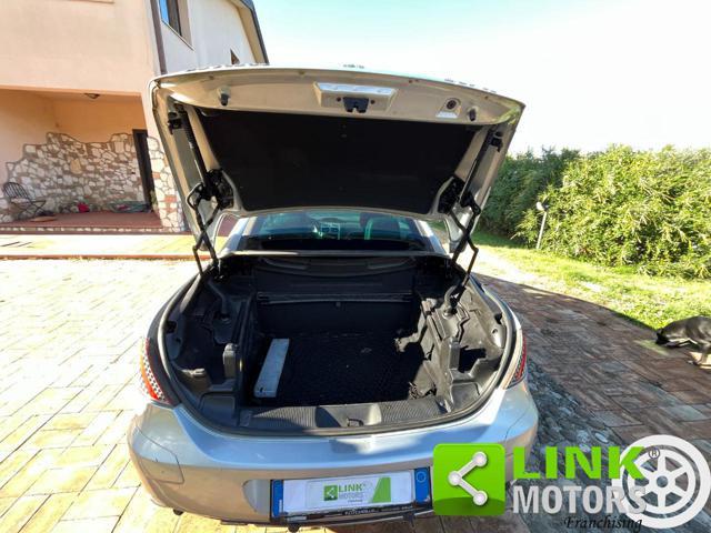 PEUGEOT 307 2.0 HDi FAP CC Féline