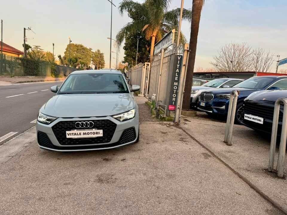 AUDI A1 SPORTBACK 30 TFSI Identity Black 110 CV