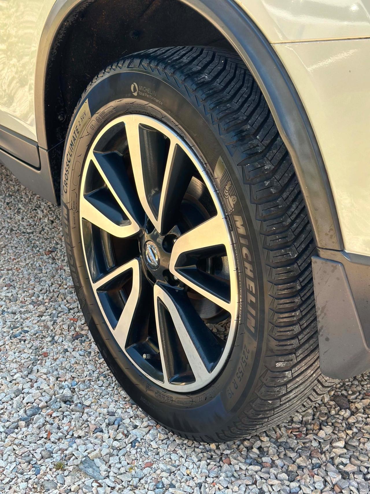 Nissan X-TRAIL 1.6 dCi TEKNA EU6B TETTO FULLOPT KMCERT