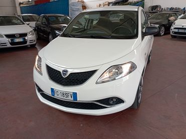 Lancia Ypsilon 1.3 MJT 16V 95 CV 5 porte NEOPATENTATI OK