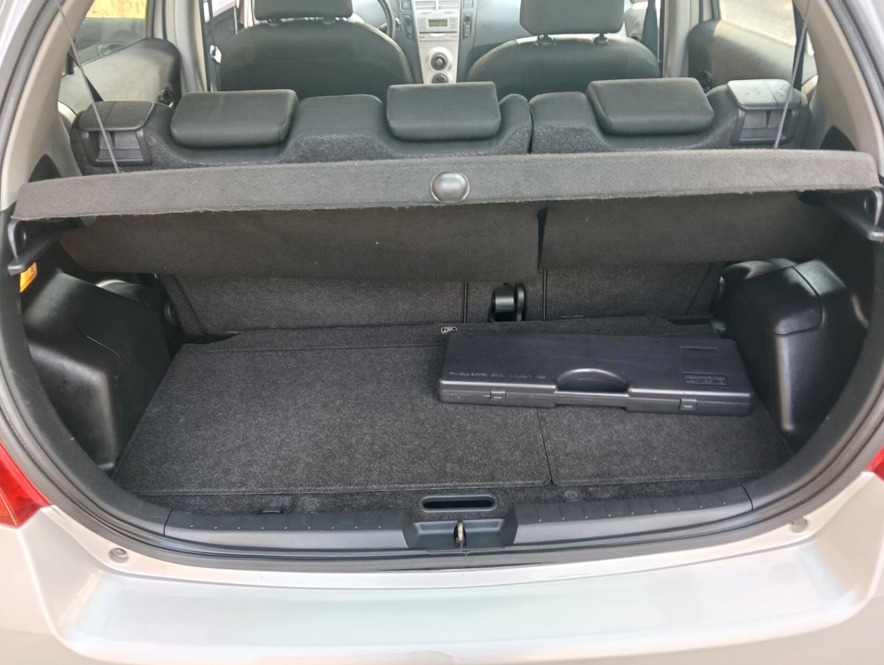 Toyota Yaris 1.0 5 porte Now km.120000 ORIG. FULL.NUOVA