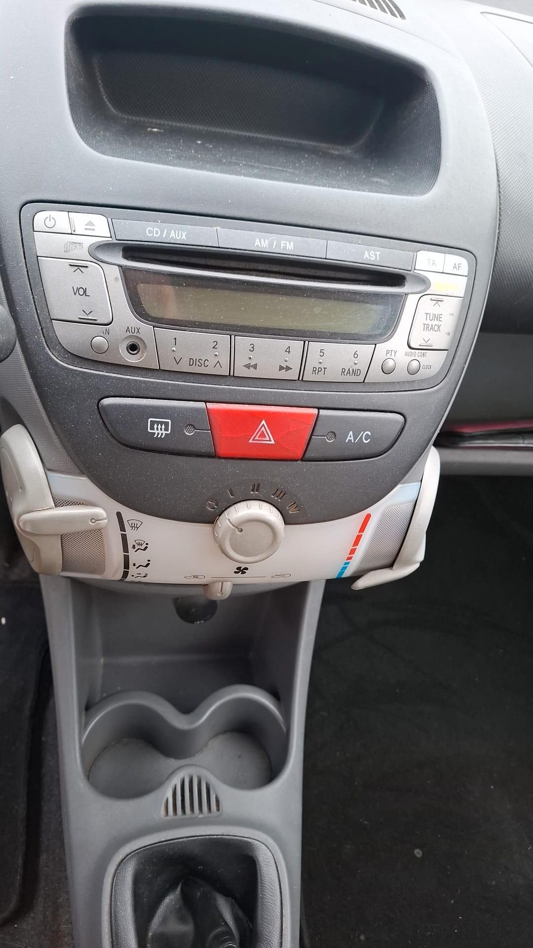 Peugeot 107 1.0 68CV 5p. Sweet Years