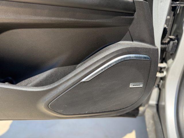 RENAULT Scenic ENERGY INITIALE PARIS